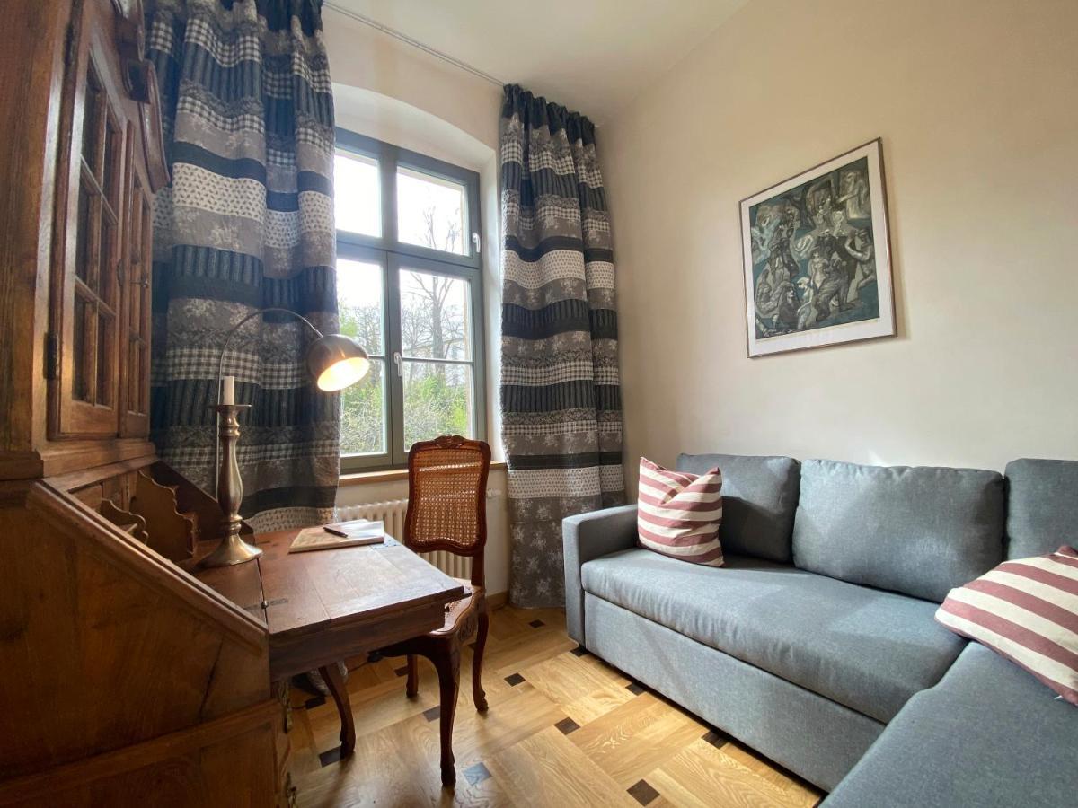 Altes Pfarrhaus Apartment Papstdorf Ngoại thất bức ảnh